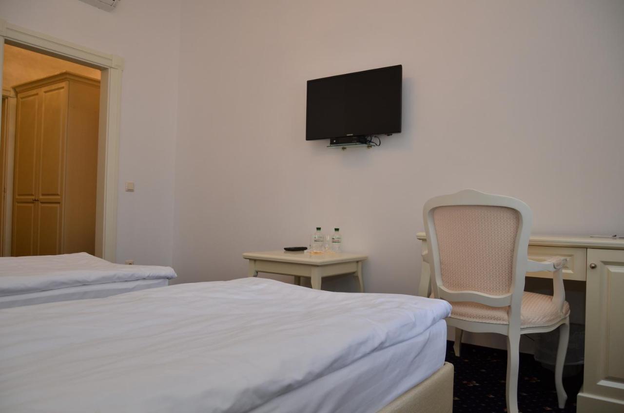 Chateau Royal Hotel Berezovka  Habitación foto