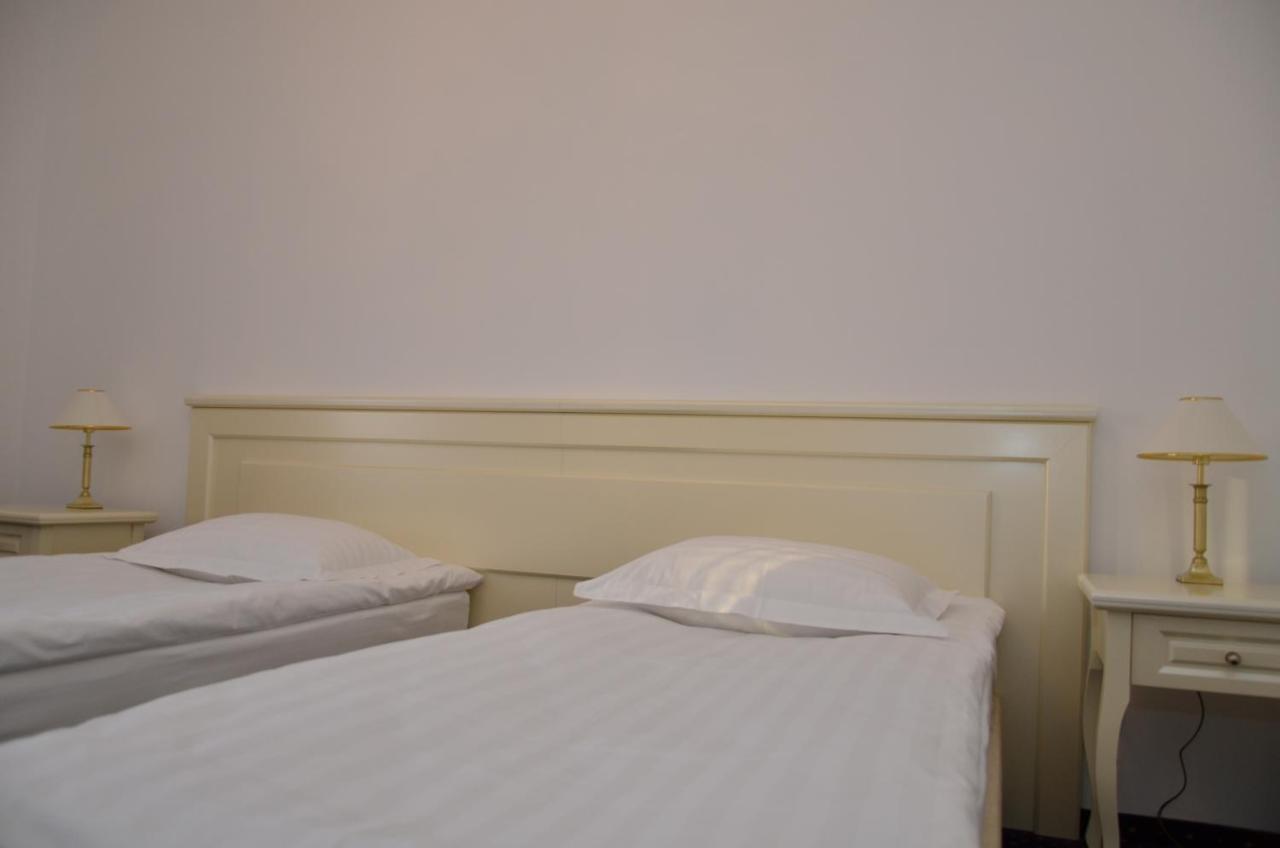 Chateau Royal Hotel Berezovka  Habitación foto